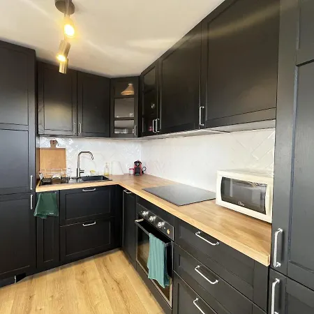 Apartament Le - Lumineux & Calme - 2p - Parking - Balcon *